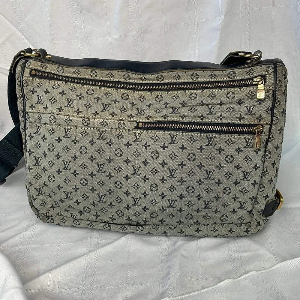 Louis Vuitton Monogram Mini Lin Sac a Langer Diaper Messenger Bag Denim Gray